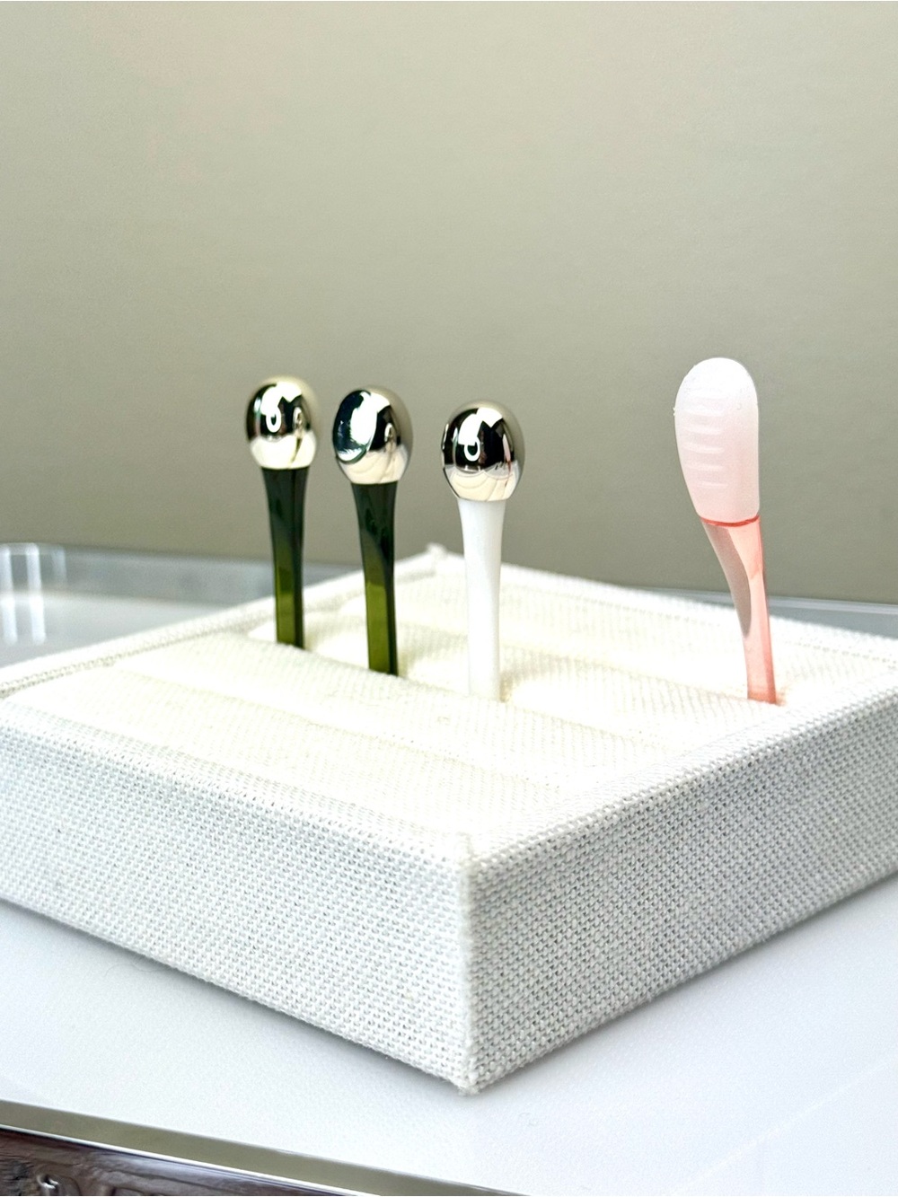 La Mer Applicator Tool Set - Picture 6 of 11